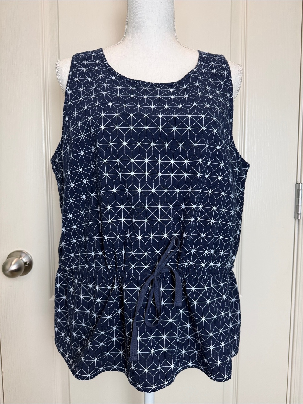 Levi's Navy Geometric Starburst Drawstring cotton Tank Top sz XL Like New